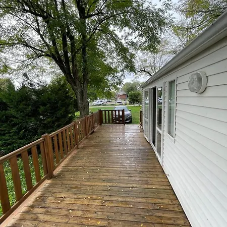 2/4 Personnes Dans Hoteliere Holiday park Meyzieu