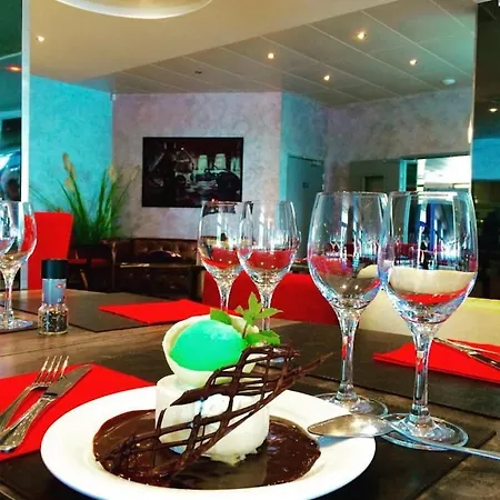 Holiday park 2/4 Personnes Dans Hoteliere *