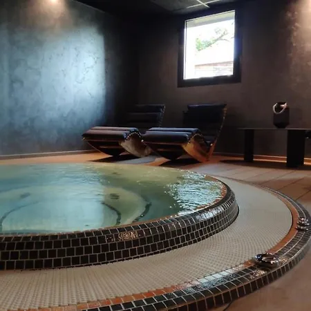 Holiday park 2/4 Personnes Dans Hoteliere