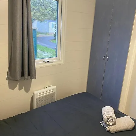 Holiday park 2/4 Personnes Dans Hoteliere Meyzieu